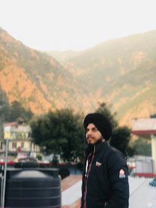 Meet your Posher, Dashmeet